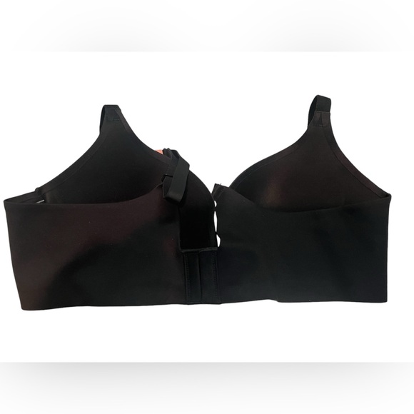 Ambrielle everyday t-shirt bra plunge , cleavage enhancing push up-black, 38B - Picture 3 of 4